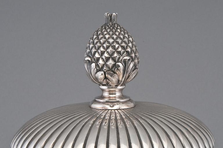 RUSSIAN SILVER-GILT PUNCH BOWL, LADLE AND 12 BEAKERS.