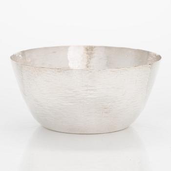 Tapio Wirkkala, silver bowl TW 243, Kultakeskus, Hämeenlinna 1975.