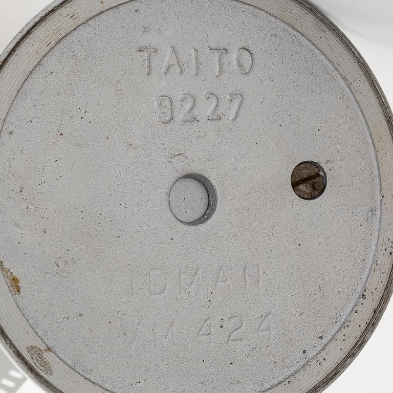 Paavo Tynell, A mid-20th-century '9227' table lamp for Idman, Finland.