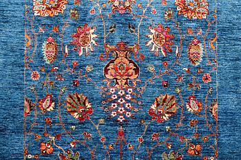 A carpet, Ziegler Ariana, ca 247 x 171 cm.