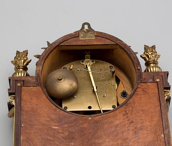 VÄGGPENDYL. gustaviansk stil, 1900-talets andra hälft.