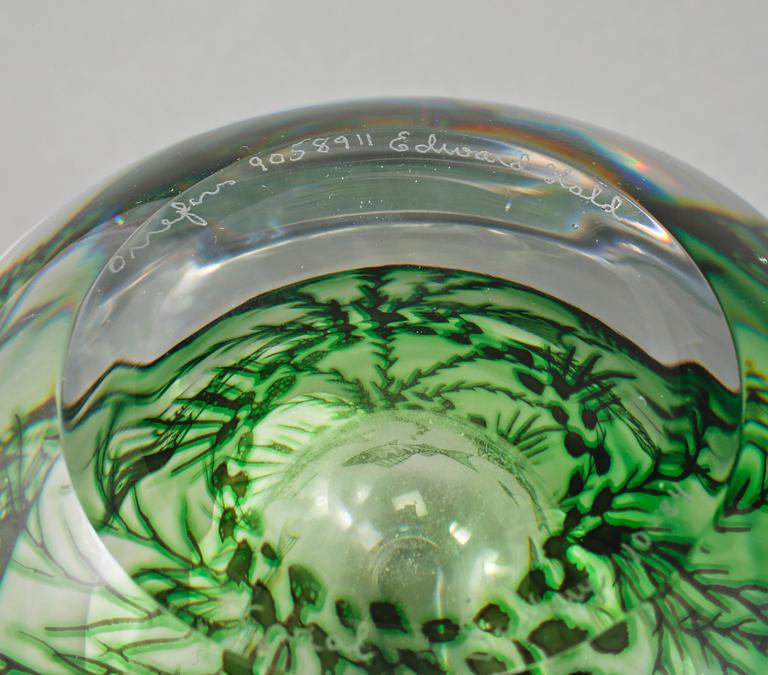 VAS, glas, "Fiskgraal", Edward Hald, Orrefors, 1900-talets andra hälft.