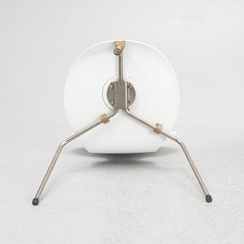 Arne Jacobsen, stolar 3 st, ”Myran”, Fritz Hansen, Danmark.