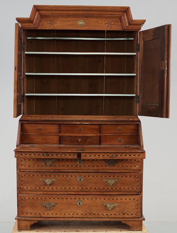 SKRIVSKÅP, senbarock, Småland, 1700-tal.