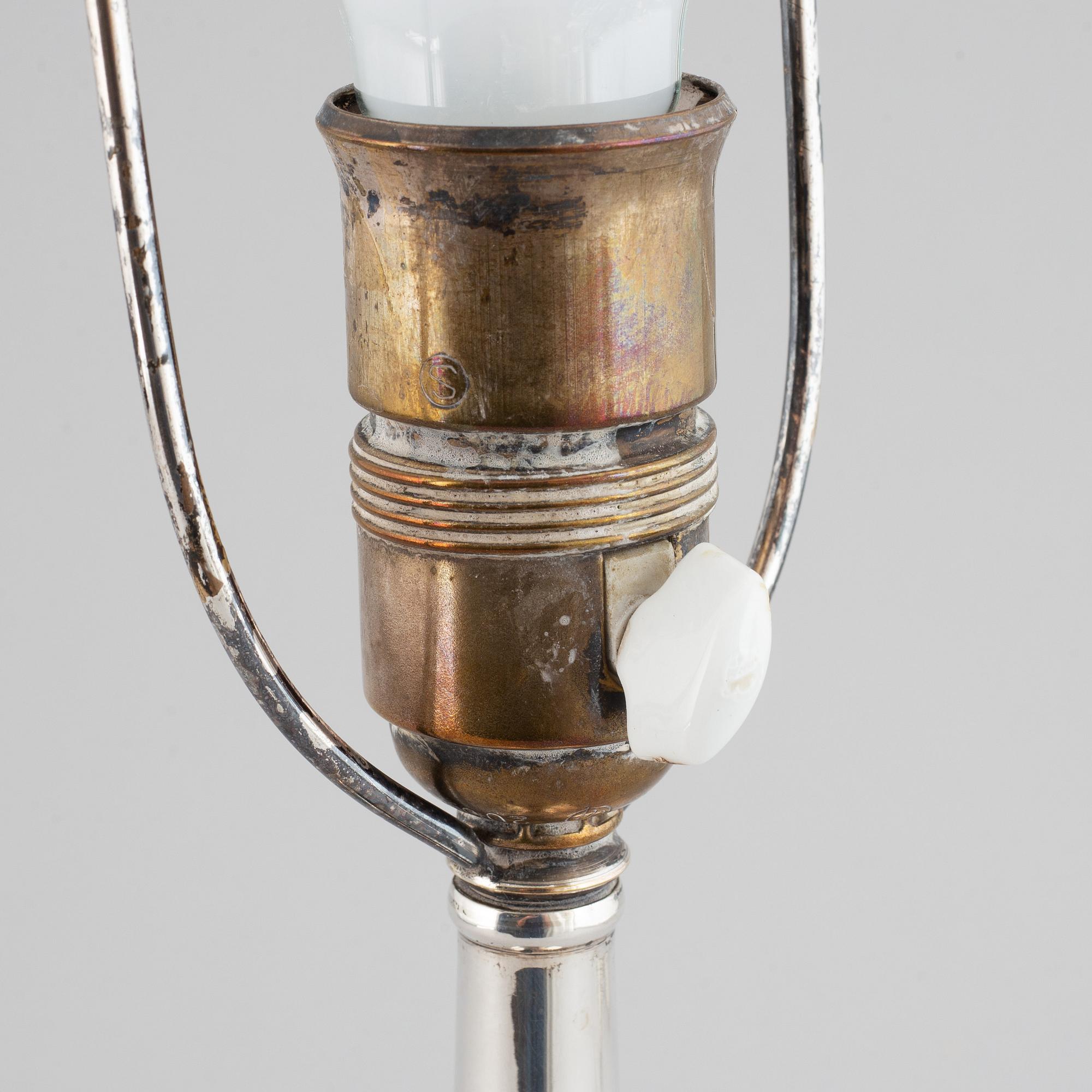 A silver table lamp, maker's mark CG Hallberg, Stockholm, 1930.