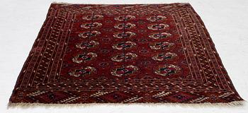 Tekke rug, approx. 127 x 102 cm.