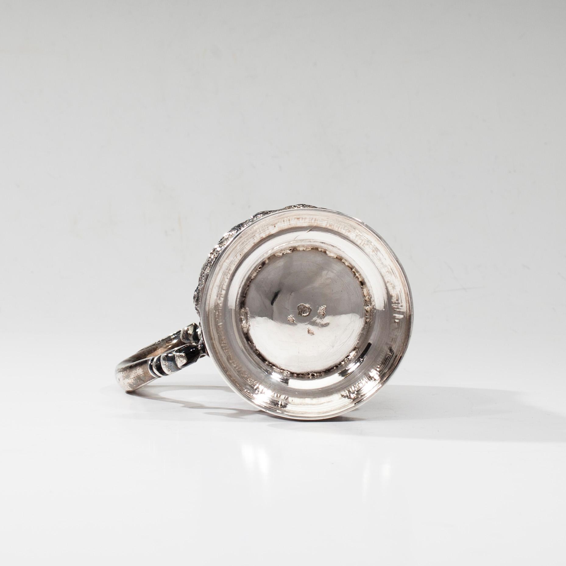 STOP, silver, 1800-talets början, oidentifierad stämpel. Vikt 338 g.