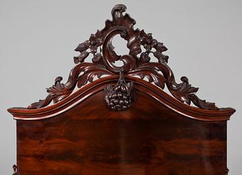 SPEGEL med KONSOLBORD, nyrokoko, 1800-talets andra hälft.