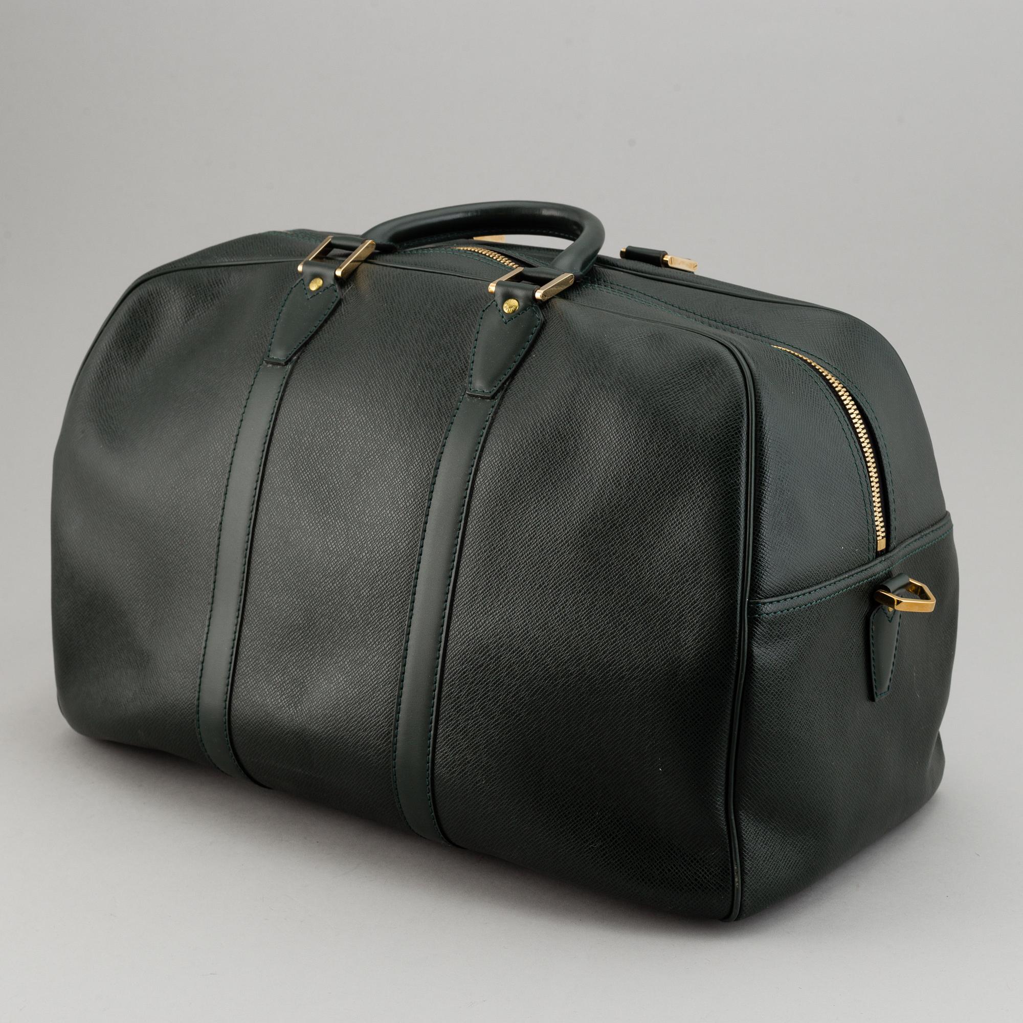 LOUIS VUITTON, 'Taïga Kendall PM'.
