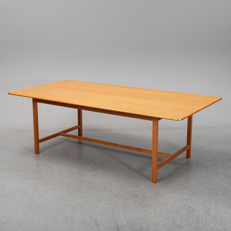 Josef Frank, An elm and mahogany 'B590' table, Svenskt Tenn.