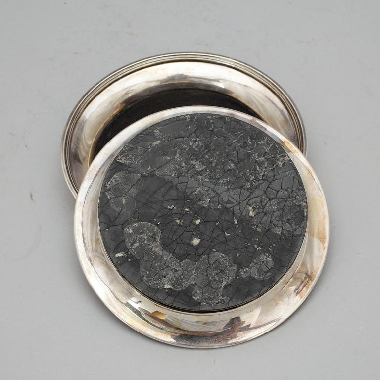 COASTERS, 2 st, silver, Danmark, 1951.