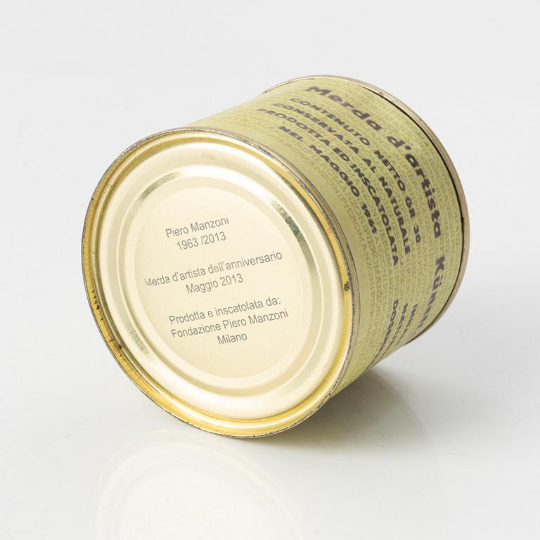 Piero Manzoni, skulptur, "Artist's Shit", utgiven av Piero Manzoni Foundation, Italien, 2013.