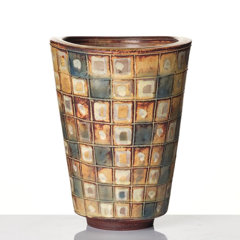 Wilhelm Kåge, a "Farsta" stoneware vase, Gustavsberg Studio 1945.
