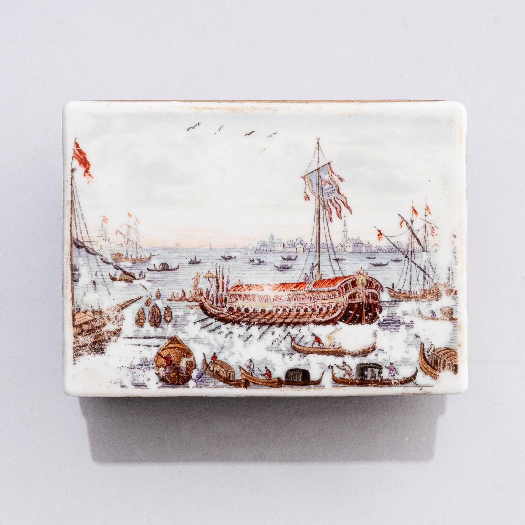 Box, porcelain, probably Germany 17th/18th century, with Venetian motifs.