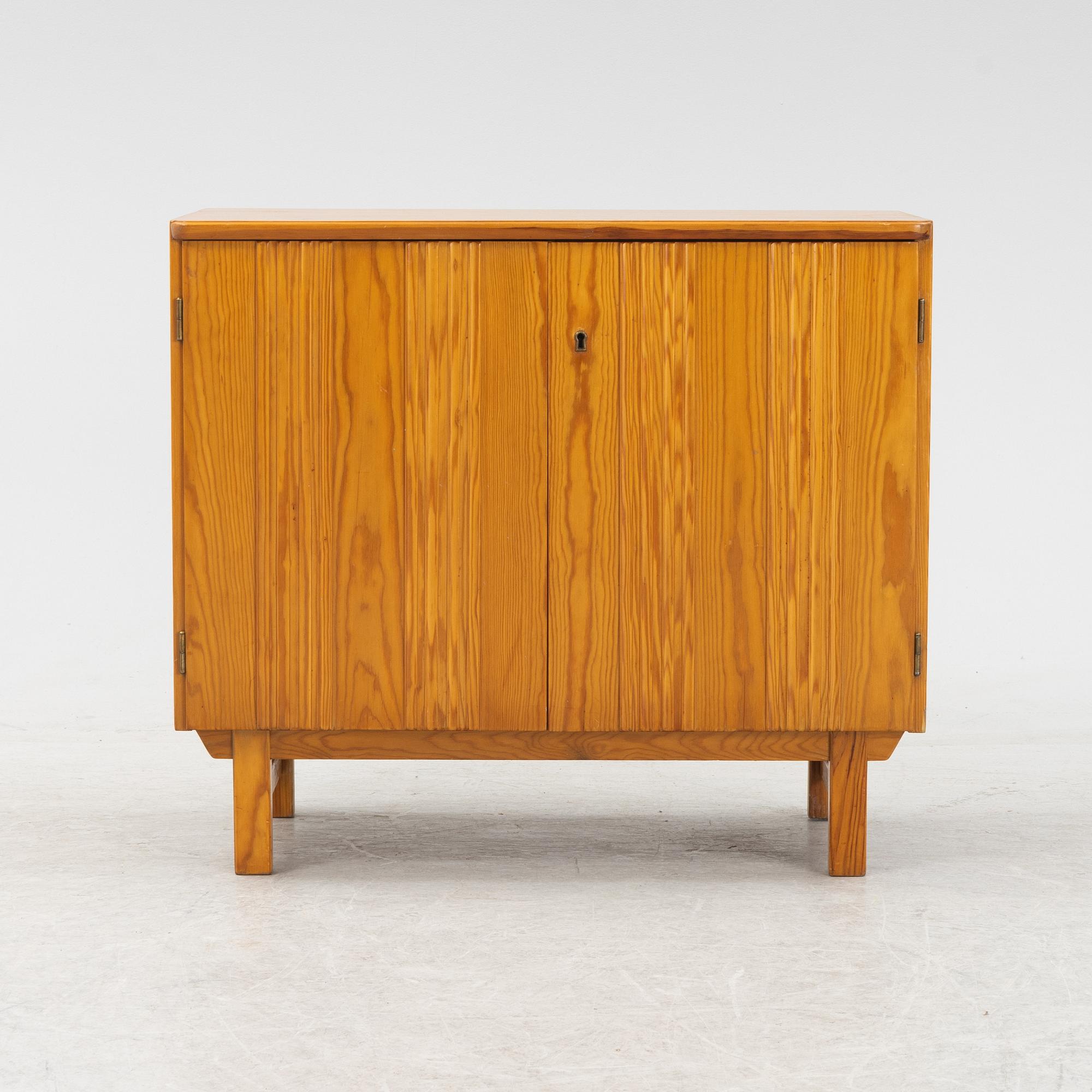 Göran Malmvall, skåp, modell 821, Karl Andersson & Söner, 1960-tal.