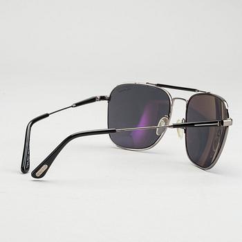 TOM FORD SUNGLASSES.