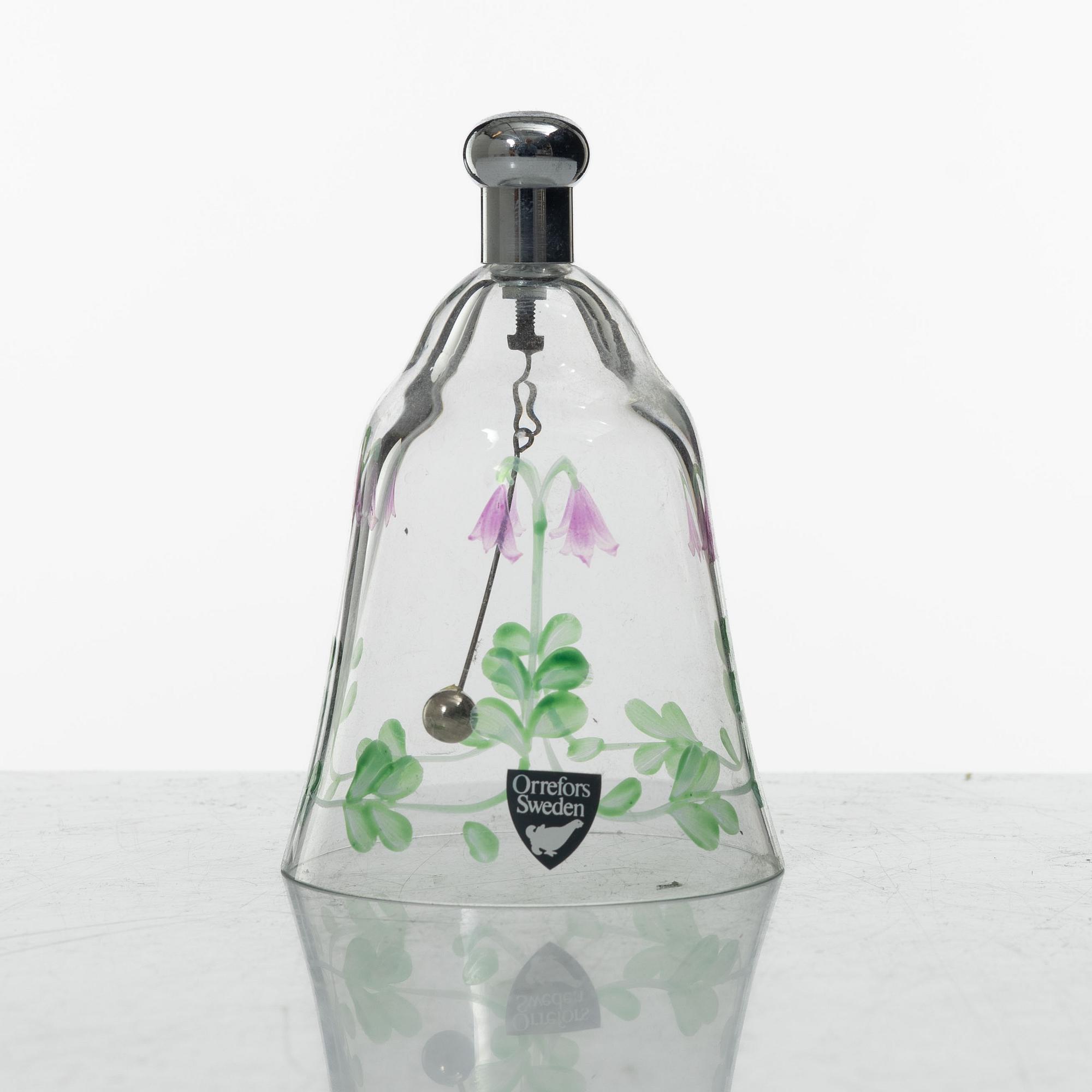 Eva Englund, a 27-piece 'Linnea' glass service, Orrefors.