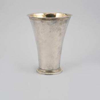 BÄGARE, silver, Johan Wennerwall, Göteborg, 1749, vikt 375 gfram.