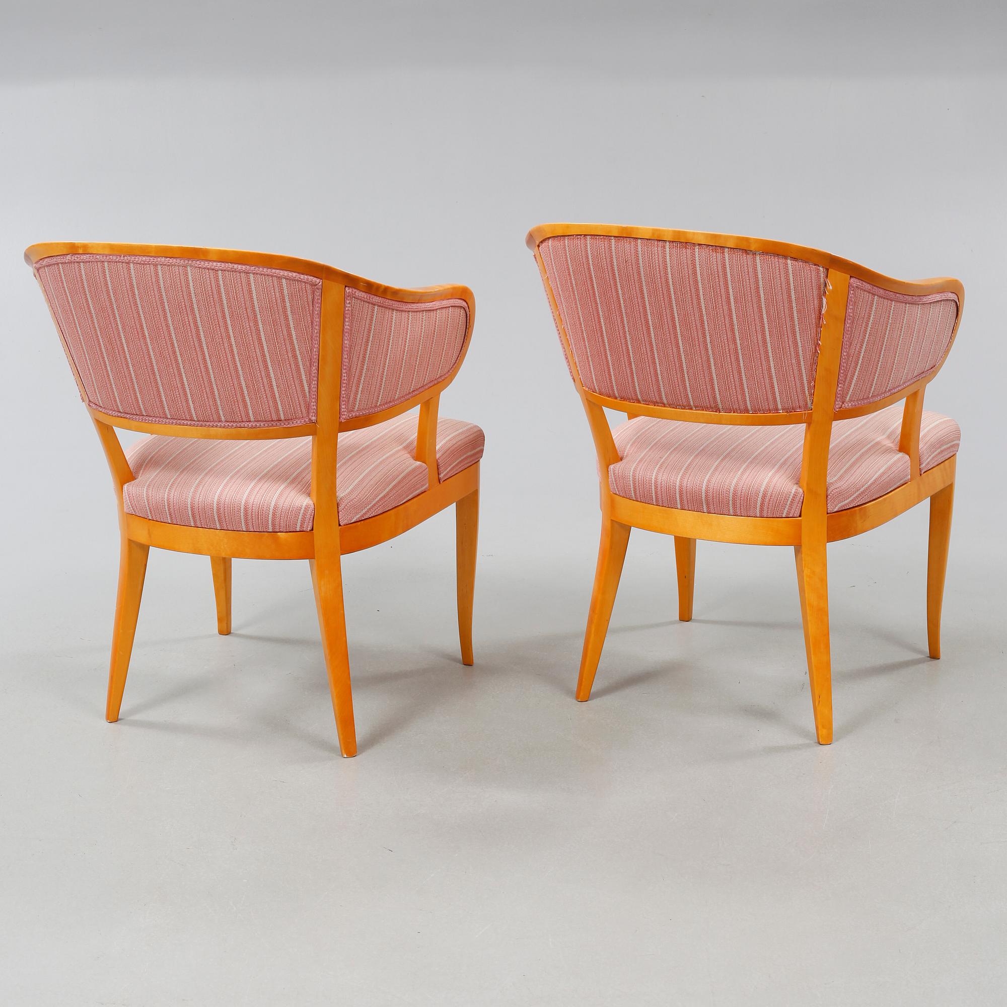 A pair of armchairs by Carl Malmsten, "Jonas love", second half of the 20th century.