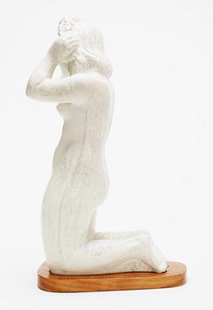 A Harald Salomon stoneware sculpture of a female in the nude, Rörstrand 1944.