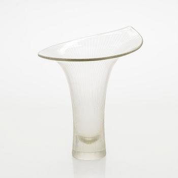 Tapio Wirkkala, a 'Chanterelle' glass vase, signed Tapio Wirkkala, Iittala -58.