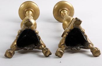 LJUSSTAKAR, ett par, malm, barockstil, 1900-tal.