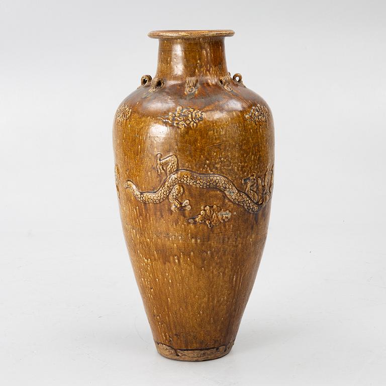 Floor vase, porcelain, China, 20th century.