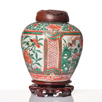 Kruka, porslin, Wucai, 1600-tal.