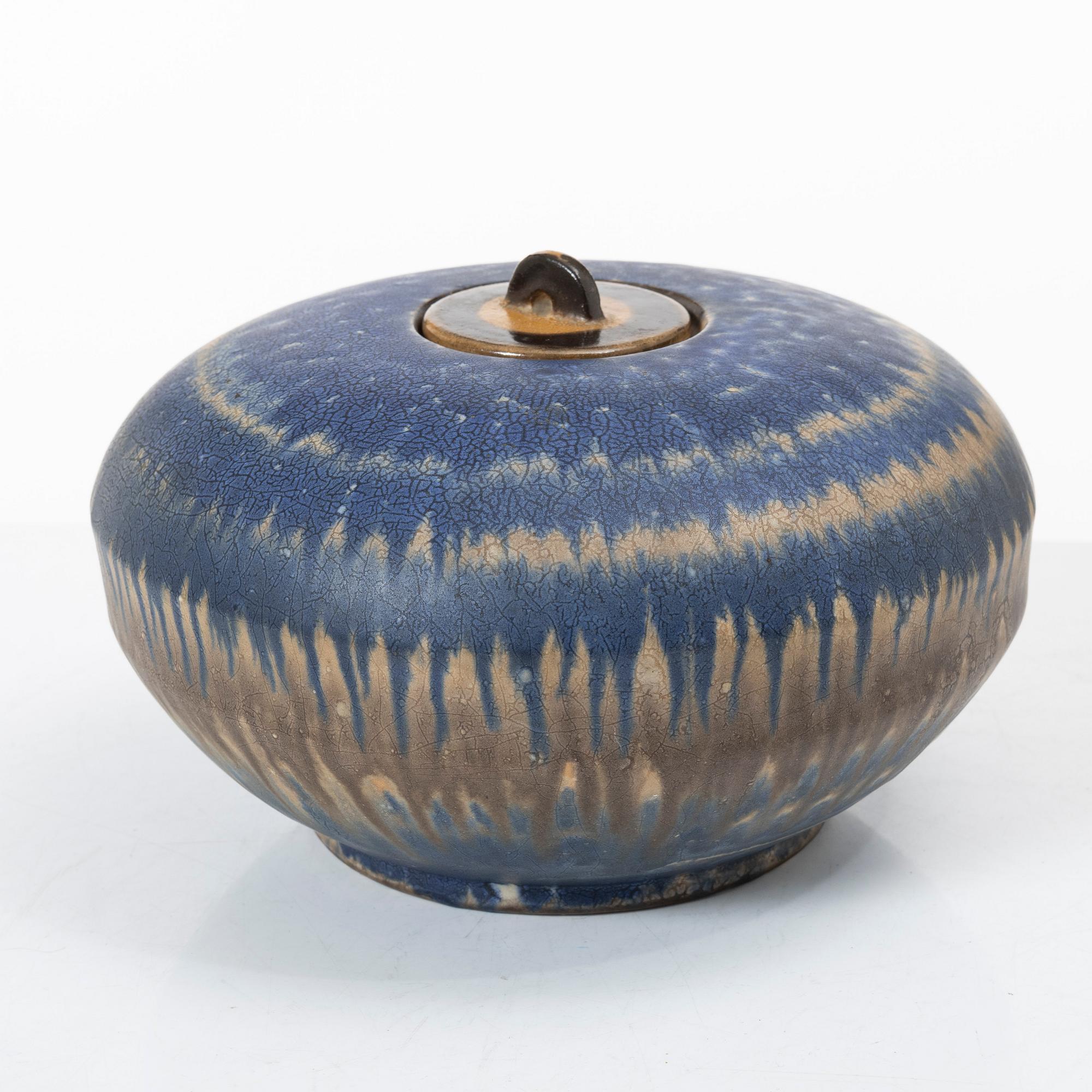 Harald Östergren, lidded urn/vase with lid, Upsala Ekeby, 1930-1932.