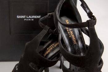 Yves saint Laurent, skor ett par strl 39,5.