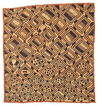 302. KUBA RAFFIA TEXTILPANEL. 52,5 x 48 cm. Kongo 1900-tal.