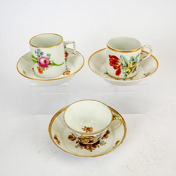 Cups with saucers 2+1 pieces Meissen and possibly Korzec 18th/19th century porcelain.