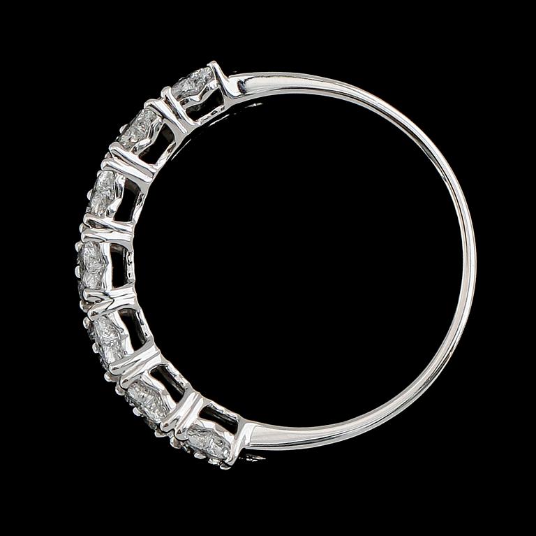 RING, 18K vitguld, diamanter tot 1.17 ct.