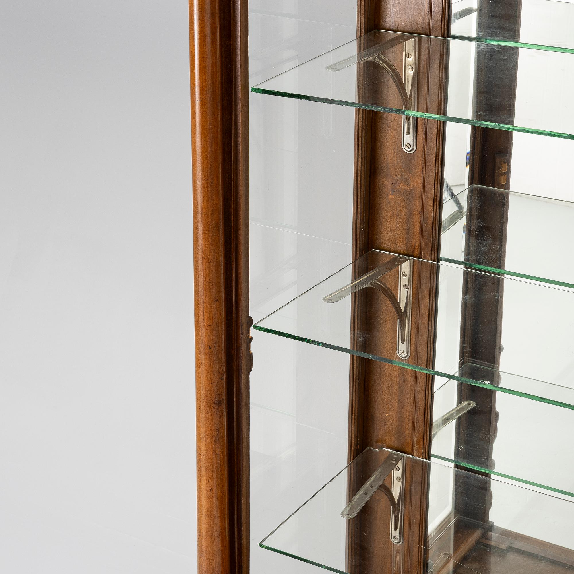 Display cabinet, second half of the 19th century.