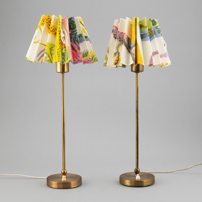 JOSEF FRANK, a pair of brass table lamp, model 2552, for Firma Svenskt Tenn, Sweden.