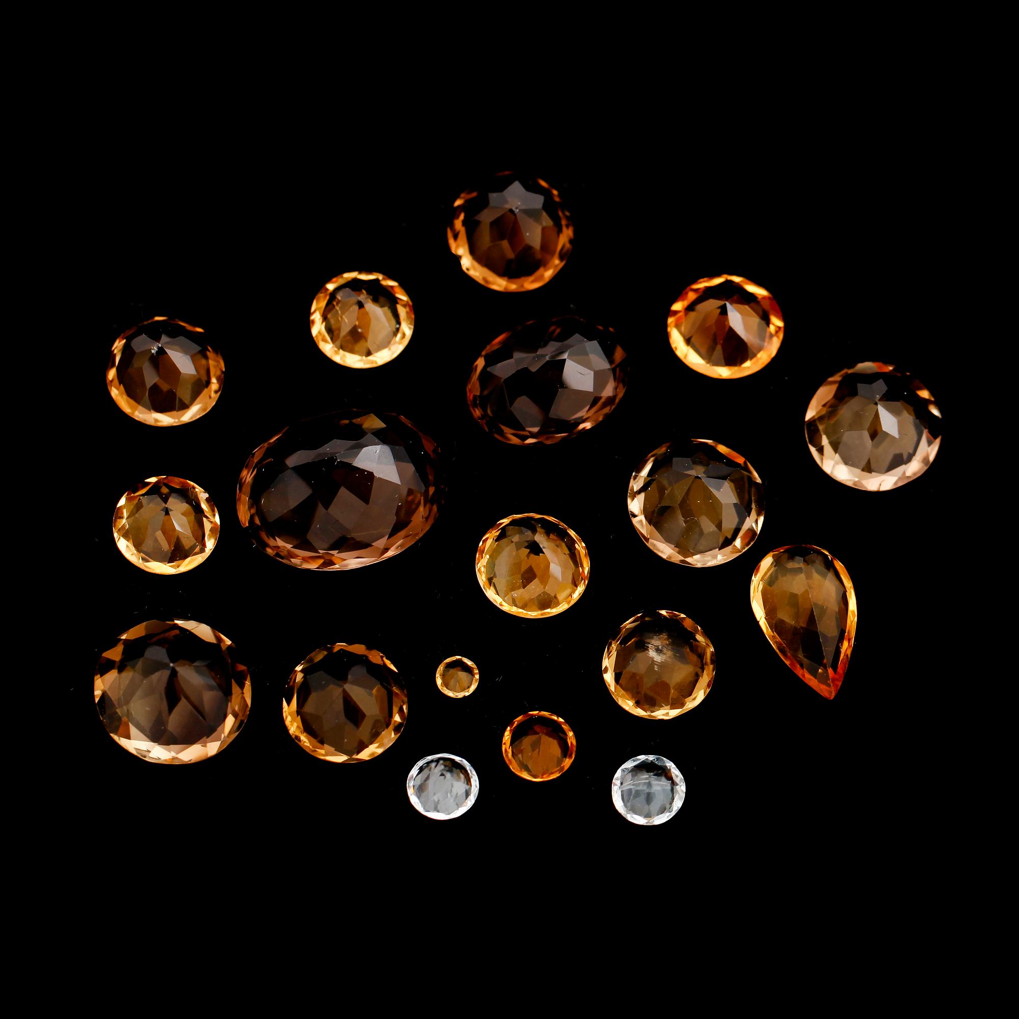 ÄDELSTENAR, 18 st, bla rökkvarts, oinfattade.