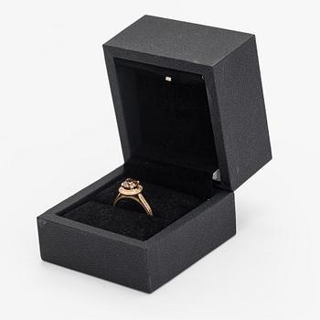 Sormus, 14K kultaa, timantteja n. 1.54 ct yht.