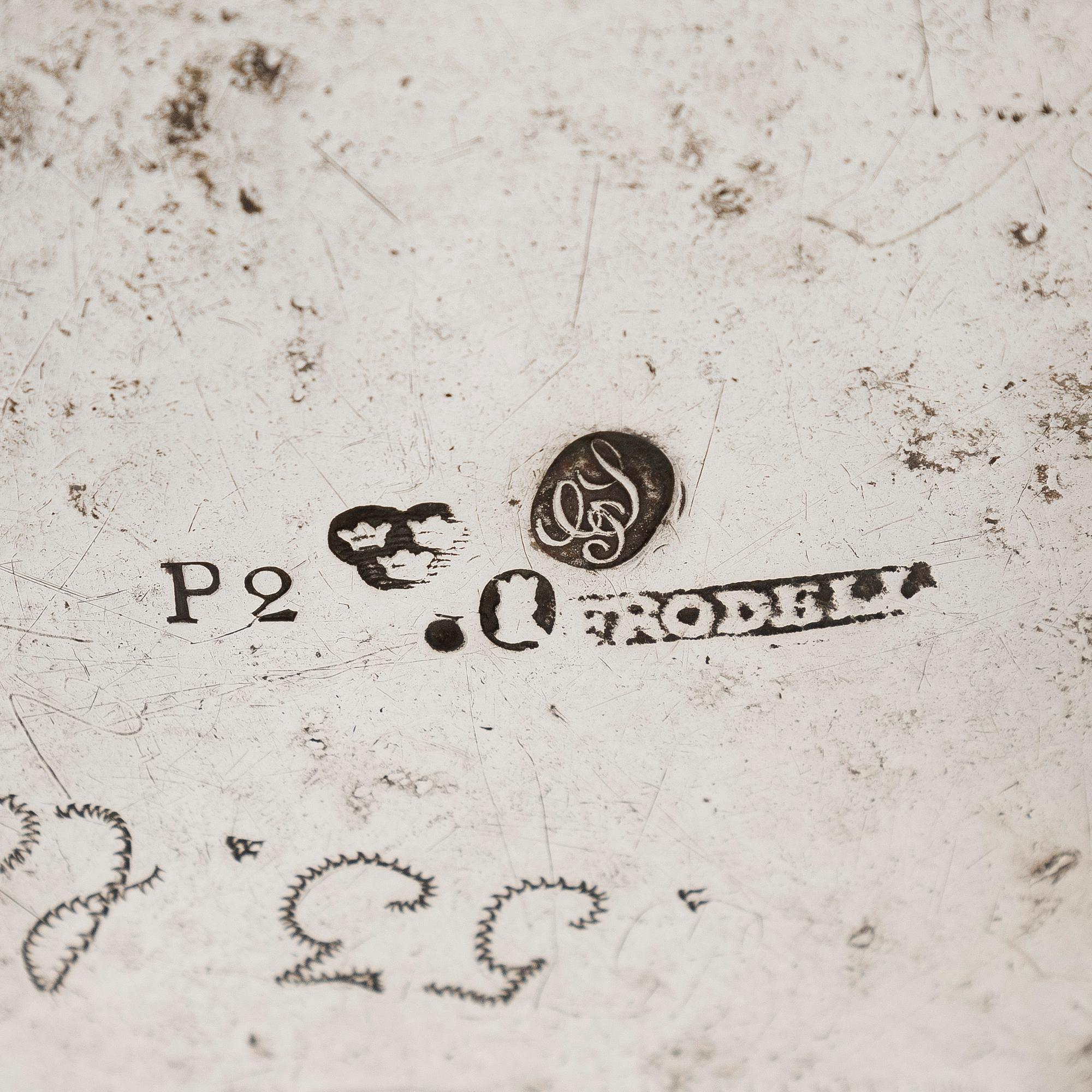 A Gustavian silver coffee pot, maker's mark of J. Henrik Frodell, Stockholm 1797.