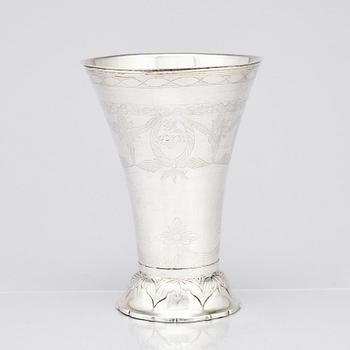 A Swedish 18th century parcel-gilt silver beaker, mark of lars Löfvgren, Hudiksvall (1797-1853).