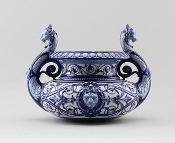 YTTERFODER, porslin, omkring år 1900.