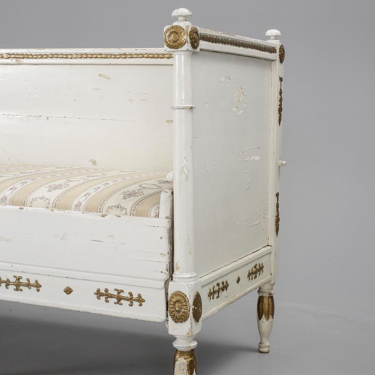 UTDRAGSSOFFA, sengustaviansk, omkring 1800.