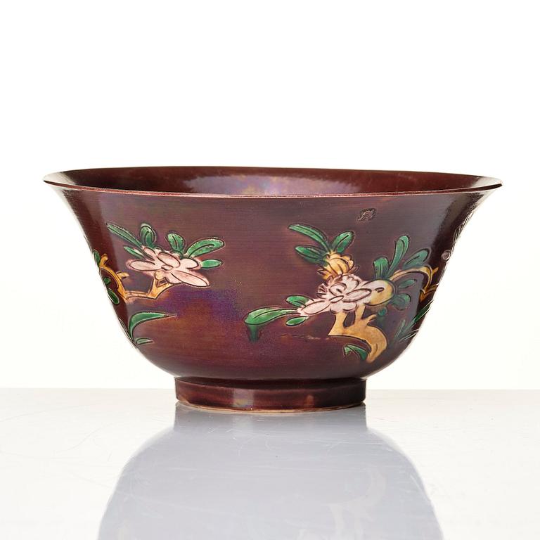 A green, yellow and aubergine glazed bisquit 'brinjal' bowl, Qing dynasty, Kangxi (1662-1722).