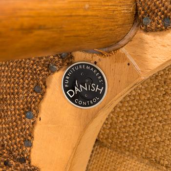 Hans J Wegner, a 1950's sofa for  för AP-Stolen Denmark.