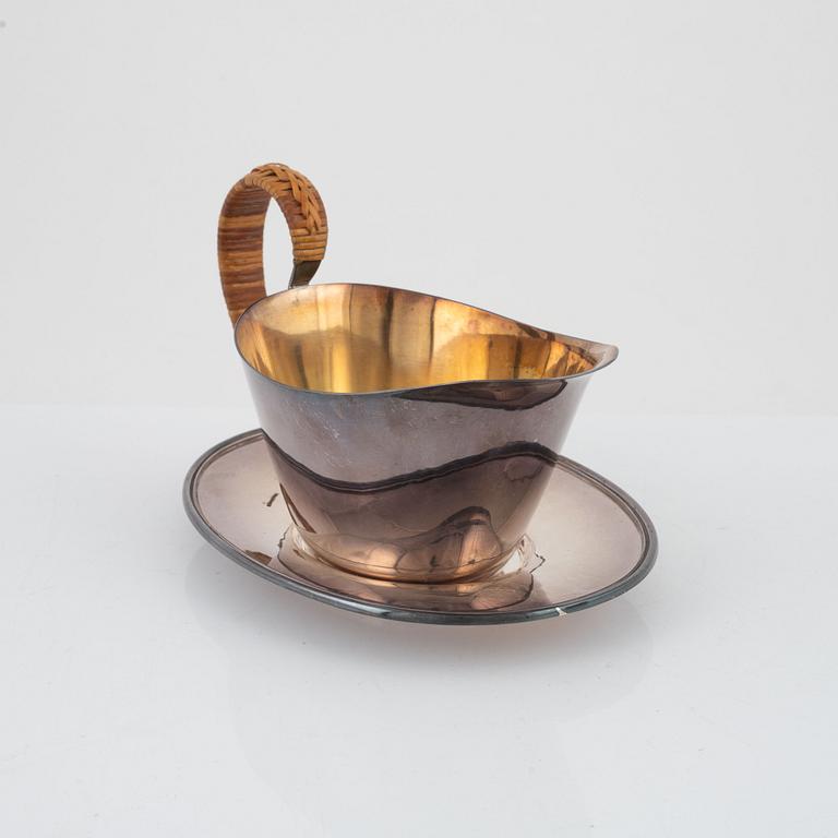 Ainar Axelsson, sauce boat with tray, sterling silver, GAB, Stockholm, 1952.