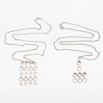 Jorma Laine, a set of two silver pendants, a bracelet and a brooch. Kultateollisuus Oy, Turku 1965-1972.