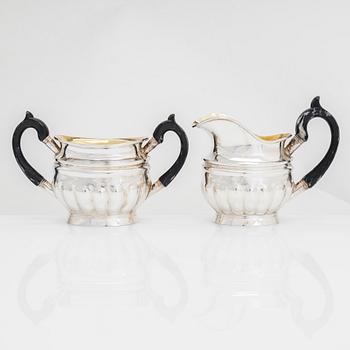 Sugar bowl and cream jug, and four pieces of silver cutlery, Vyborg, Turku, Hämeenlinna and Helsinki 1926-60.