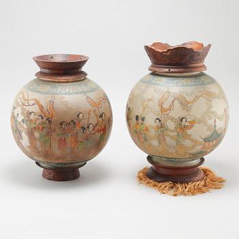 Two chinese lanterns, first half of the 20th century.