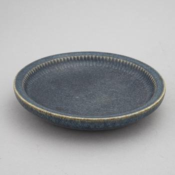 Carl-Harry Stålhane, a stoneware bowl, vase and dish, Rörstrand.
