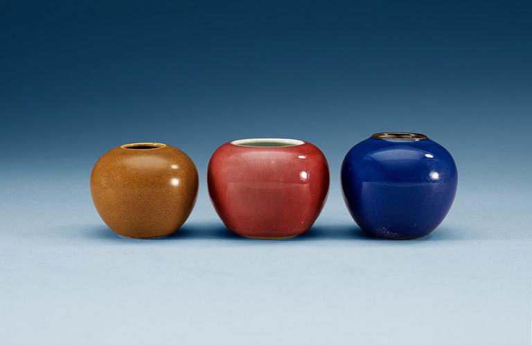 A set of three brush pots, Qing dynasty.