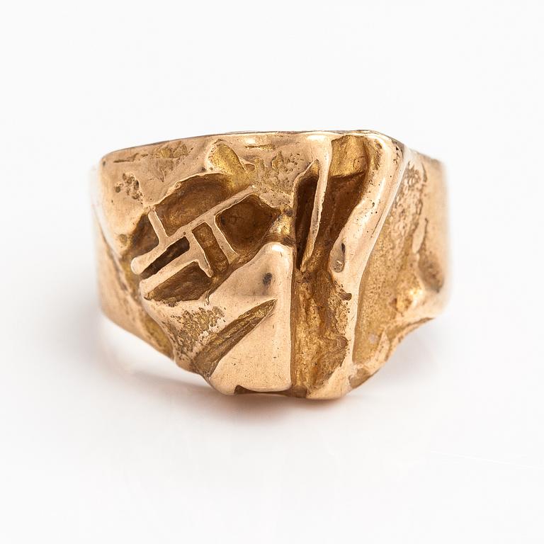 Björn Weckström, A 14K gold ring "Samurai". Lapponia 1970.